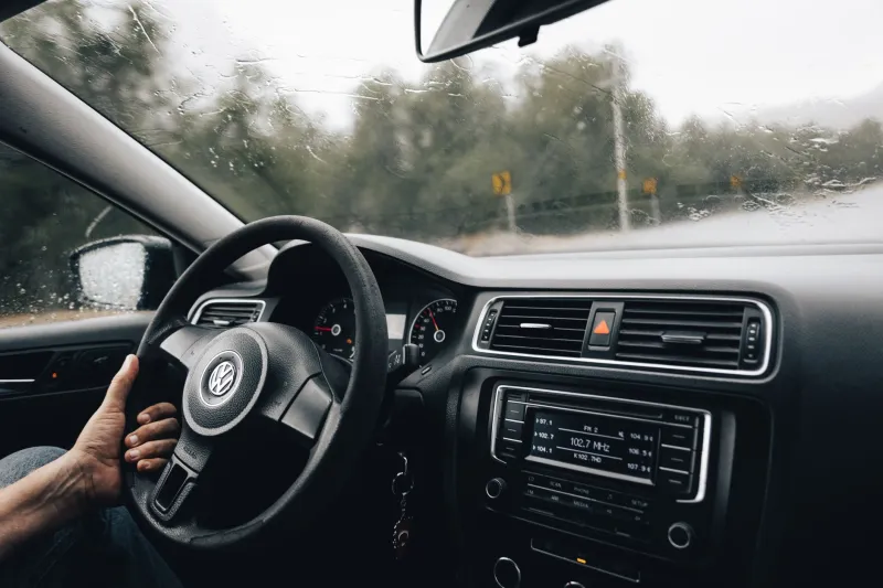 They Deleted the App and Turned the Dial Back: The Quiet Return of the Radio Convert